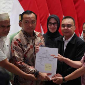 Prabowo Teken Rehabilitasi untuk Dua Guru Luwu Utara Harian Aceh Indonesia